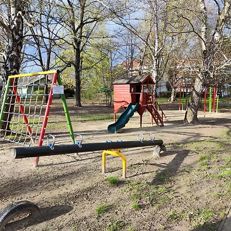 Toparti Elmenyek Apartment