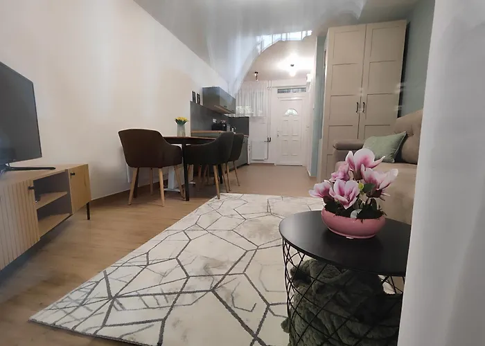 Toparti Elmenyek Appartement *